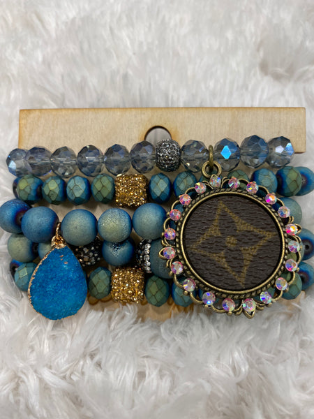 05253 Aqua de Betty Bougie Stack