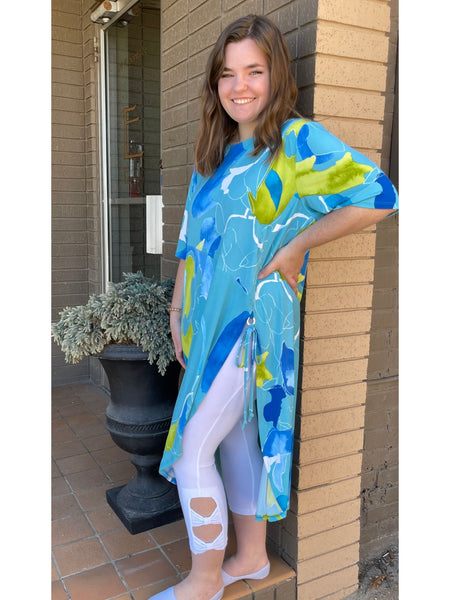 Top alto-bajo color aguamarina color avellana de Artex Fashions