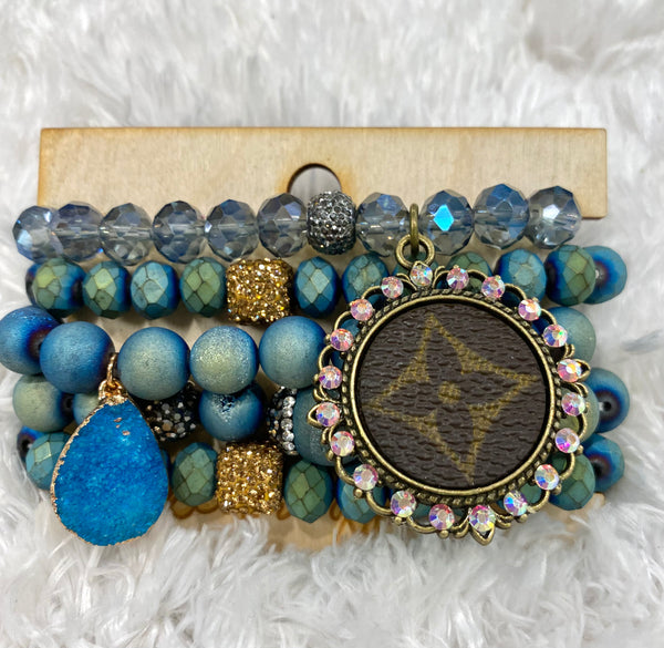 05253 Aqua de Betty Bougie Stack