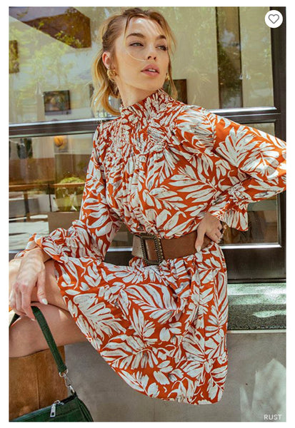 Minivestido Angelina Boho con cuello alto