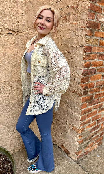 Camisa extragrande de encaje Emmy