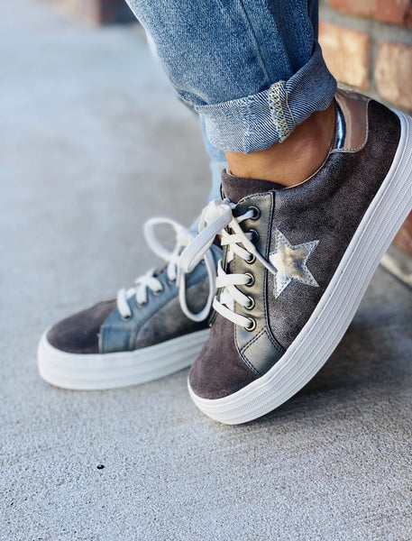 510133 Corky’s Star Gaze in Gun Metal