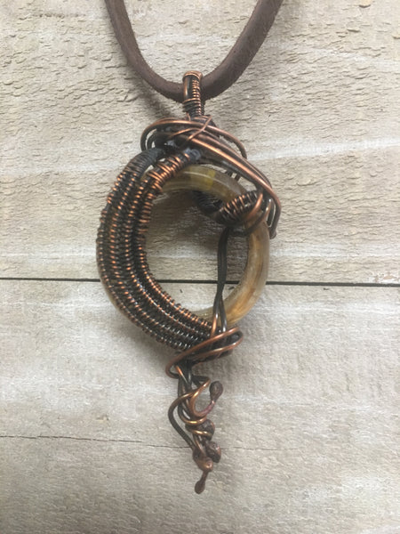 Collar de campo de girasol NE30 de Tracy Catlin Creations