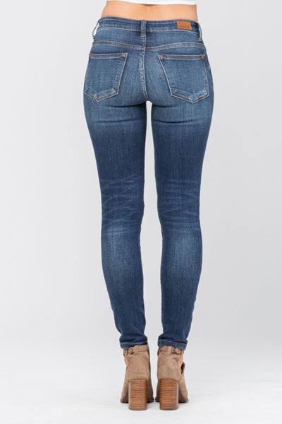 82106 Bristol Judy Blue Midrise Handsand Skinny
