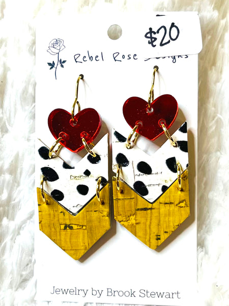 Pendientes KC con forma de corazón grande en forma de chevrón - Moteados