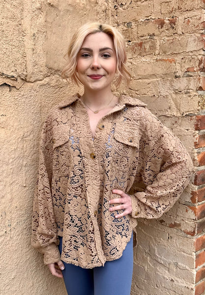 Camisa extragrande de encaje Emmy