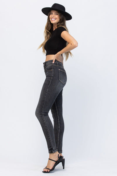Tabitha Hi-Rise Vintage Black Wash Front Yoke Skinny Judy Blue Jeans