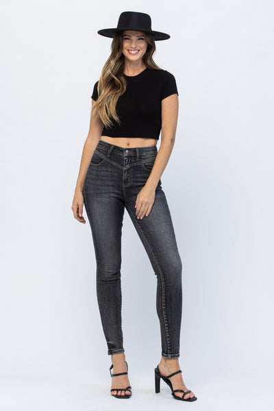 Tabitha Hi-Rise Vintage Black Wash Front Yoke Skinny Judy Blue Jeans