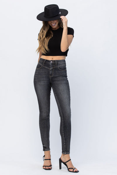 Tabitha Hi-Rise Vintage Black Wash Front Yoke Skinny Judy Blue Jeans