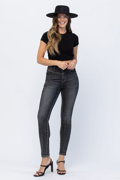 Tabitha Hi-Rise Vintage Black Wash Front Yoke Skinny Judy Blue Jeans