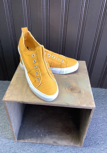 510121   Corky's Mustard Babalu Shoes