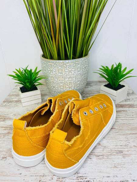 510121   Corky's Mustard Babalu Shoes