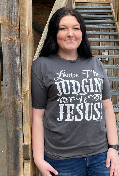 Linda deja el juicio a Jesús Camiseta gráfica