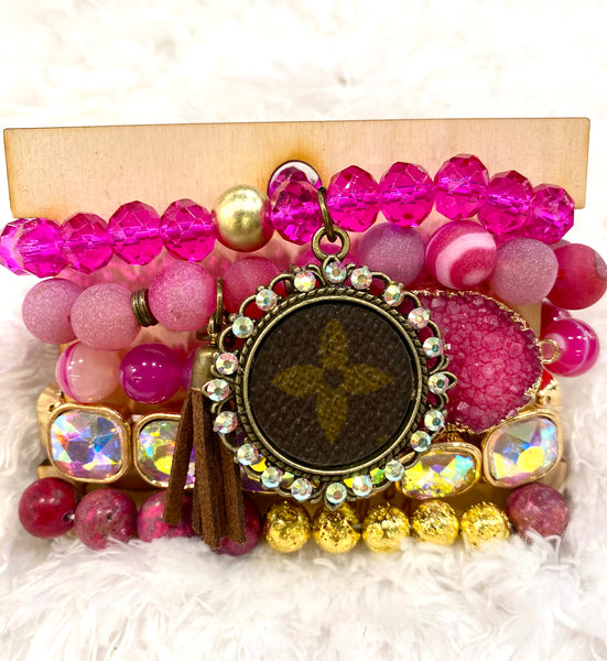 05695 Barbie loves Ken Bougie Stack