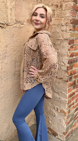 Camisa extragrande de encaje Emmy