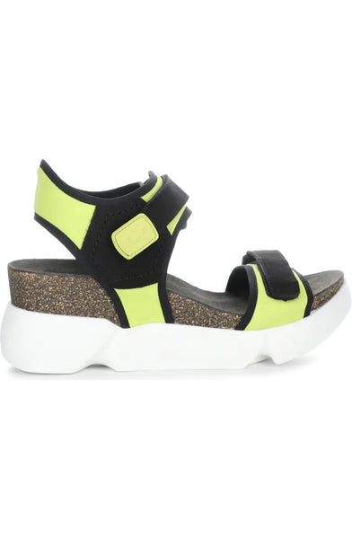 6215018 Sigo Wedge Sandal by Fly London