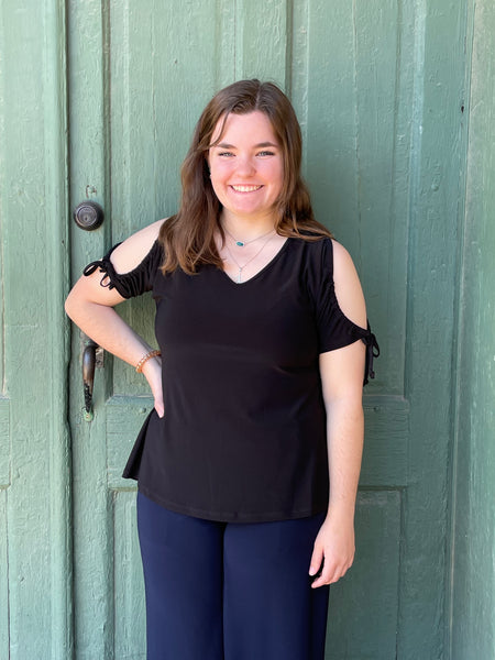 Top con hombros descubiertos y cordón Geri de Artex Fashions