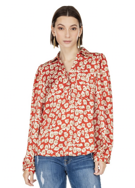 Blusa Kayla de satén con motivo de leopardo de JoyJoy