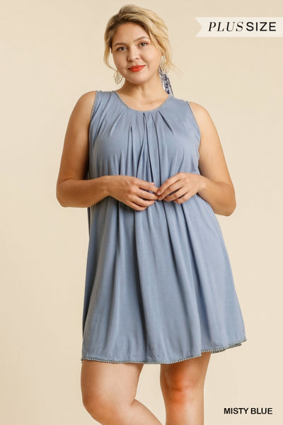 4884 Tina Vestido recto básico sin mangas con cuello redondo