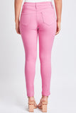 Pantalones pitillo de tiro medio Hyperstretch de YMI Jeanswear - ¡EXCLUSIVO EN LÍNEA!