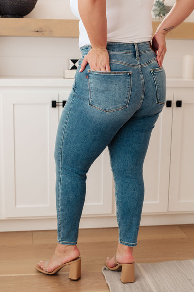 Bryant High Rise Thermal Skinny Judy Blue Jeans - ONLINE EXLUSIVE!