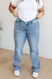 Mildred Hi-Rise V Front Waistband Straight Judy Blue Jeans - ONLINE EXCLUSIVE!