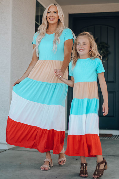 Vestido largo Mommy &amp; Me con bloques de color para niñas - ¡EXCLUSIVO EN LÍNEA!