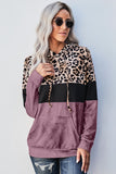 Sudadera con capucha con diseño de leopardo y bloques de color - ¡EXCLUSIVO EN LÍNEA!