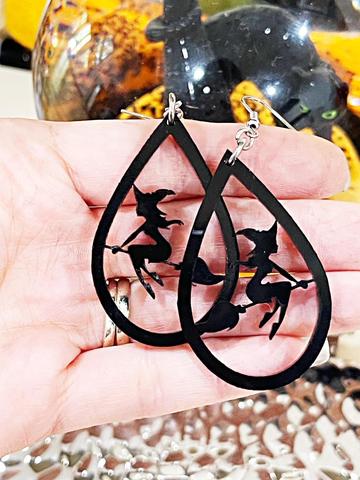 286904   Witchy Vibes Black Acrylic Drop Earrings
