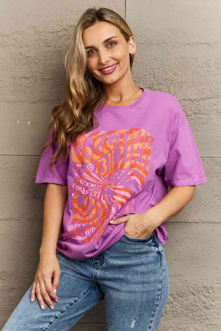 335   American Woman Graphic T-Shirt