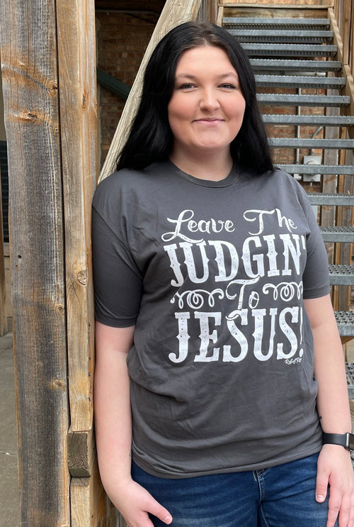 Linda deja el juicio a Jesús Camiseta gráfica