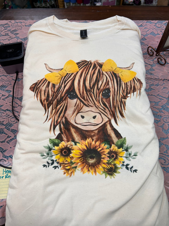 Annette Daisy Highland Cow Graphic TShirt